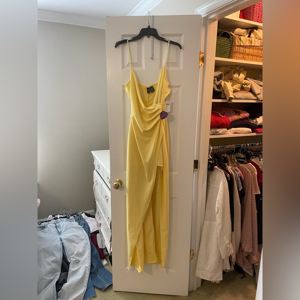 Yellow long dress with slit down the left leg